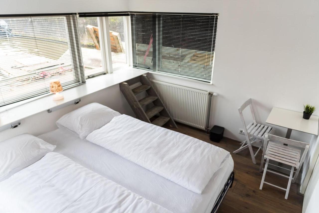 Bed and Breakfast Houseboat Next To Amstel Amsterdam Esterno foto